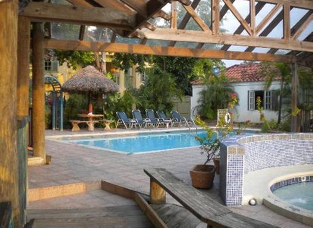 Sea Splash Resort Negril Exterior foto